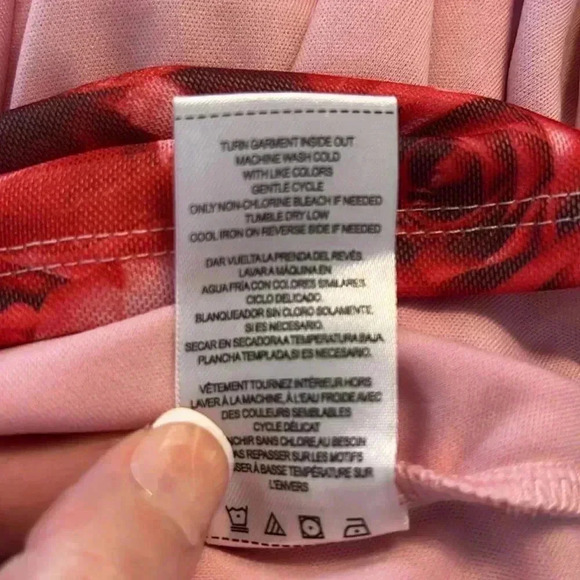 Almost Famous Floral Deep V-Neck Mesh Stretch Long Sleeve Top Size M Red & Pink - Picture 12 of 12